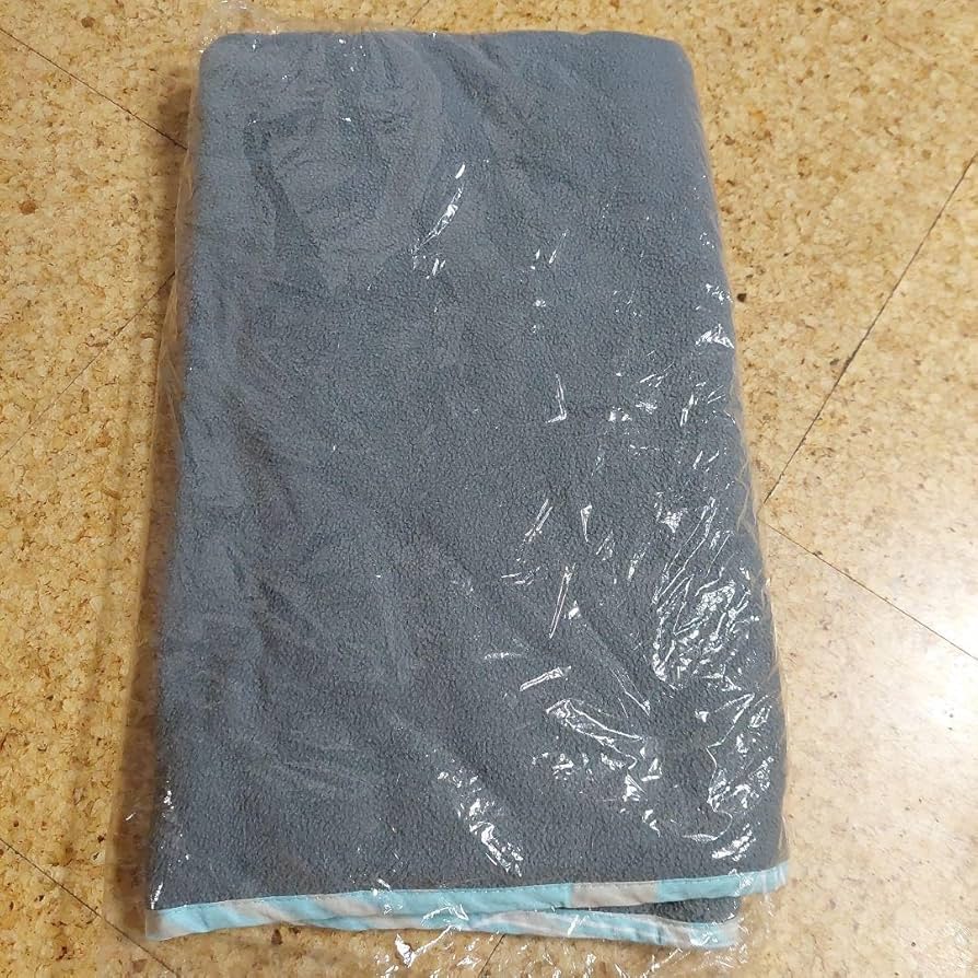 HAWAIIAN AIRLINES 毛布 グレー Amazon.co.jp: Hawaiian Airlines Blanket : Home & Kitchen